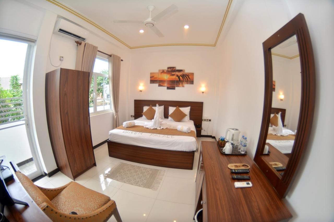 Negombo New Queen'S Palace Extérieur photo